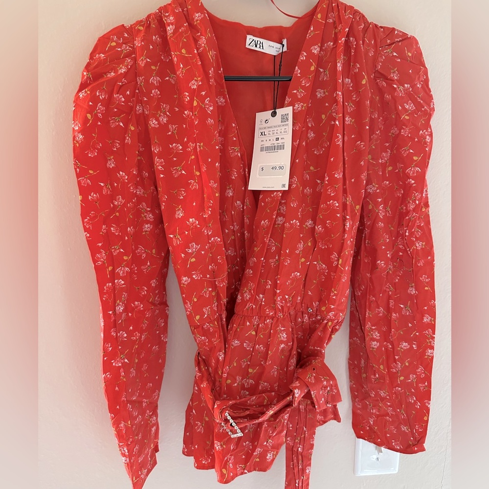 Zara top- new with tags!!